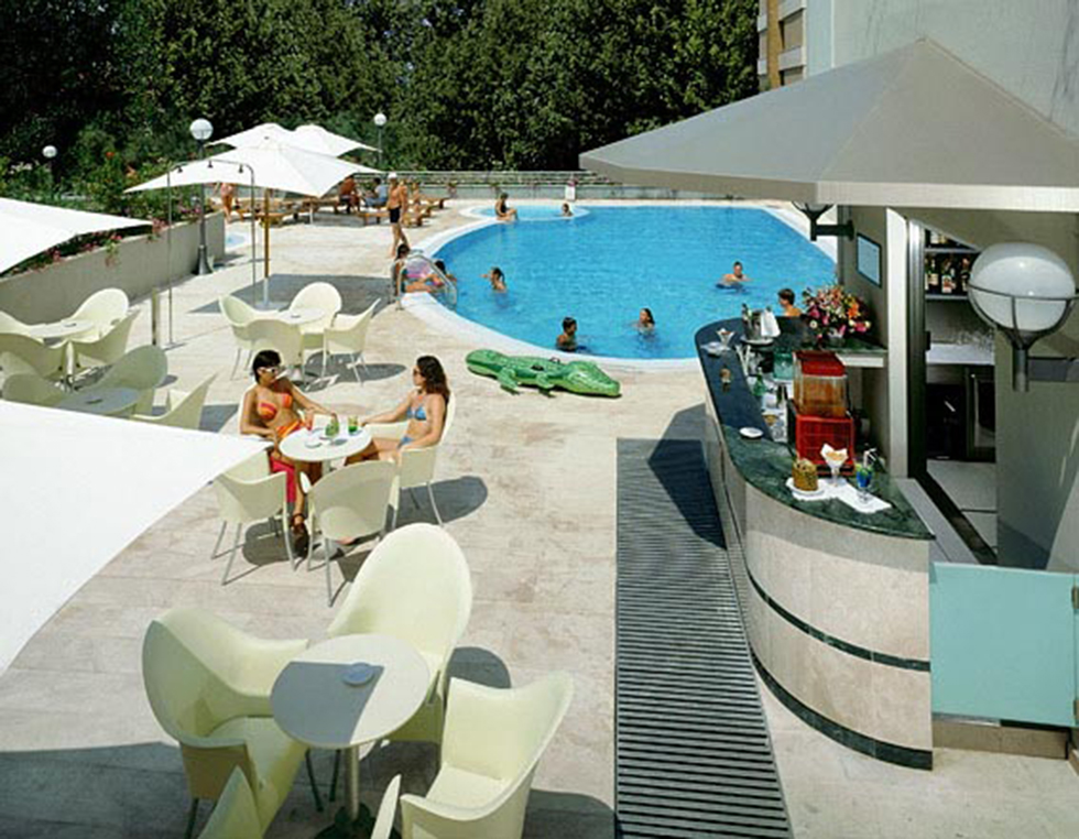 hotel piscina pesaro